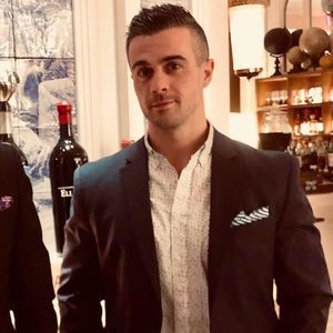 Meet your Posher, Christopher